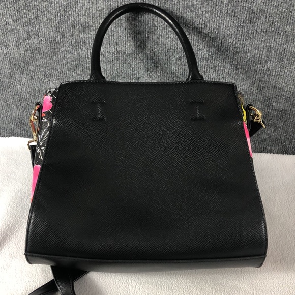 Betsey Johnson - Picture 5 of 13